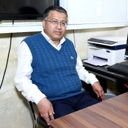 Dr. Subhash Kapta